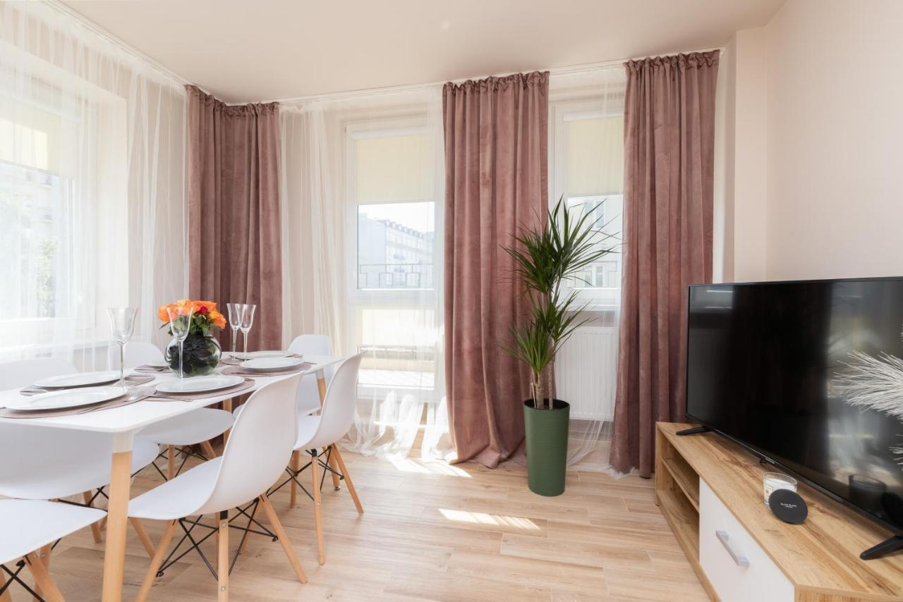 Mokotow Apartments Reytan By Noclegi Renters Βαρσοβία Εξωτερικό φωτογραφία